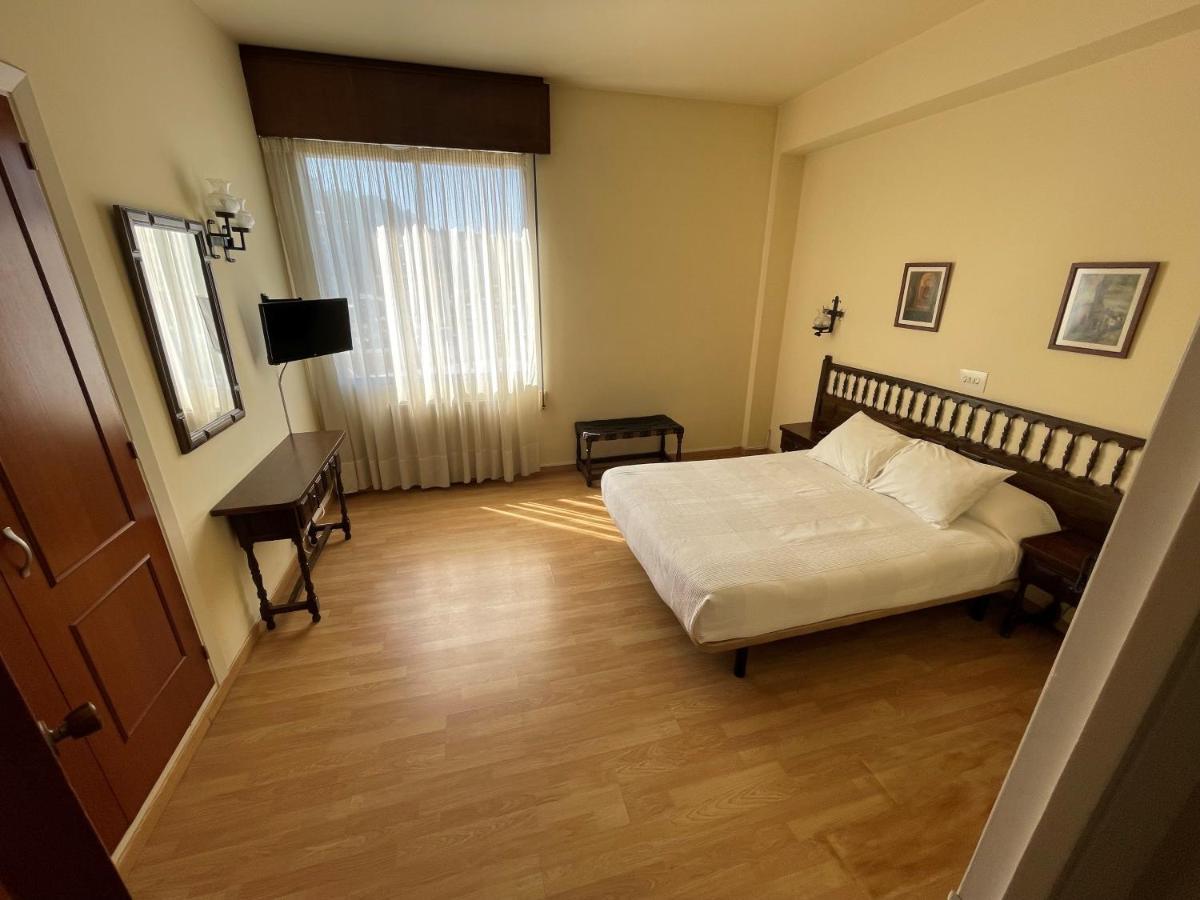 Eumesa Hotel 3*